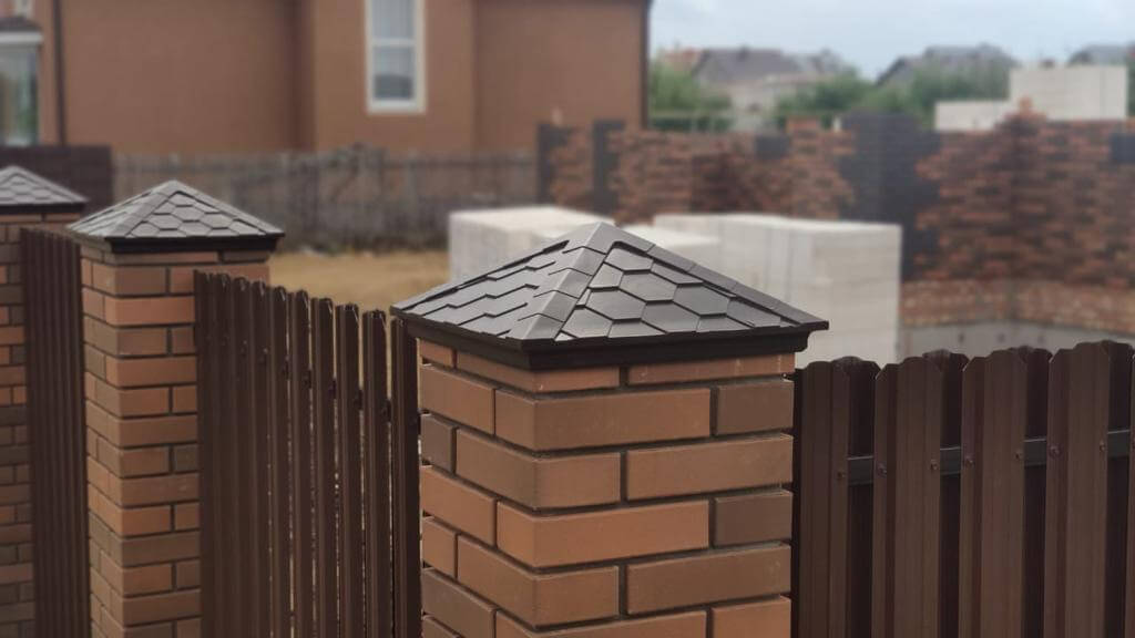 Колпак Zking Эверест Коричневый на столб 1.5х1.5 кирпича (390х390мм) в Махачкале фото