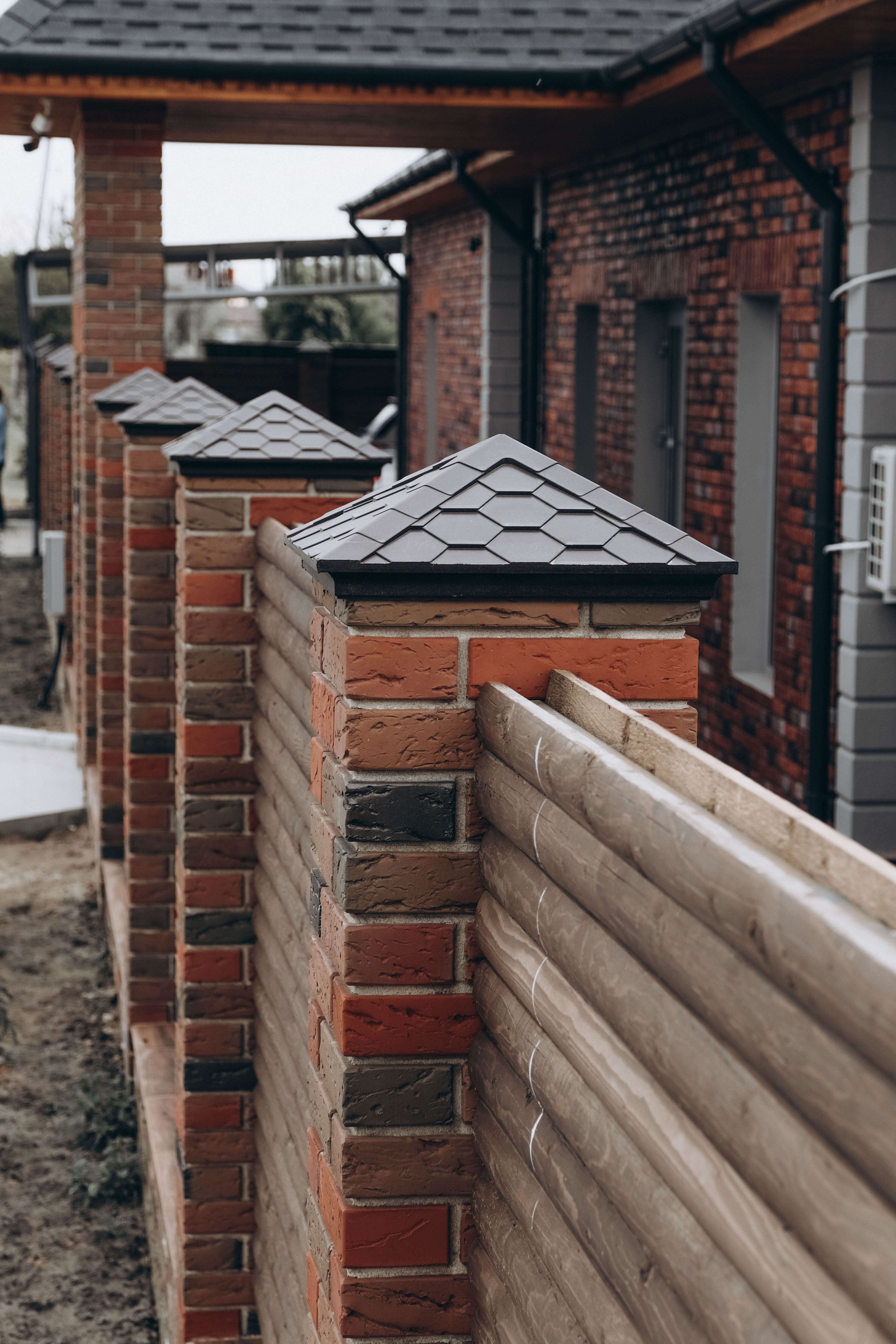 Колпак Zking Эверест Коричневый на столб 1.5х1.5 кирпича (390х390мм) в Махачкале фото