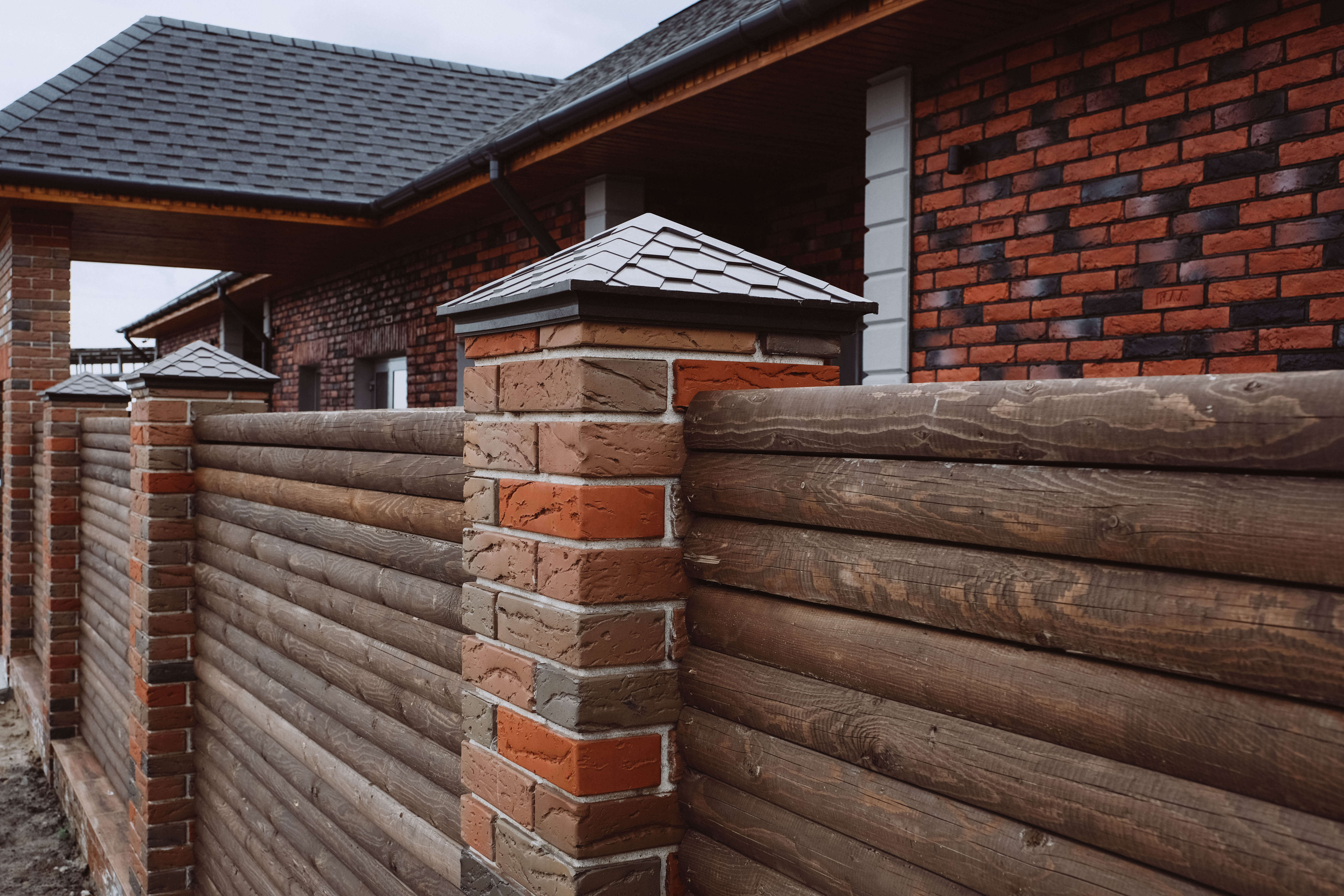 Колпак Zking Эверест Коричневый на столб 1.5х1.5 кирпича (390х390мм) в Махачкале фото